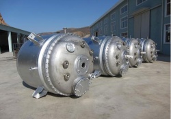 蒸汽加热不锈钢反应釜